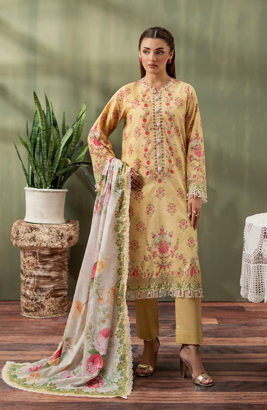 Mausummery Summer 3 piece Lawn