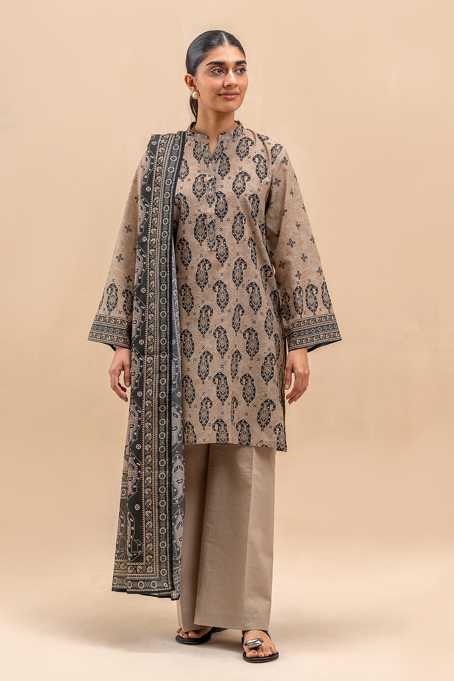 3 PIECE PRINTED LAWN SUIT