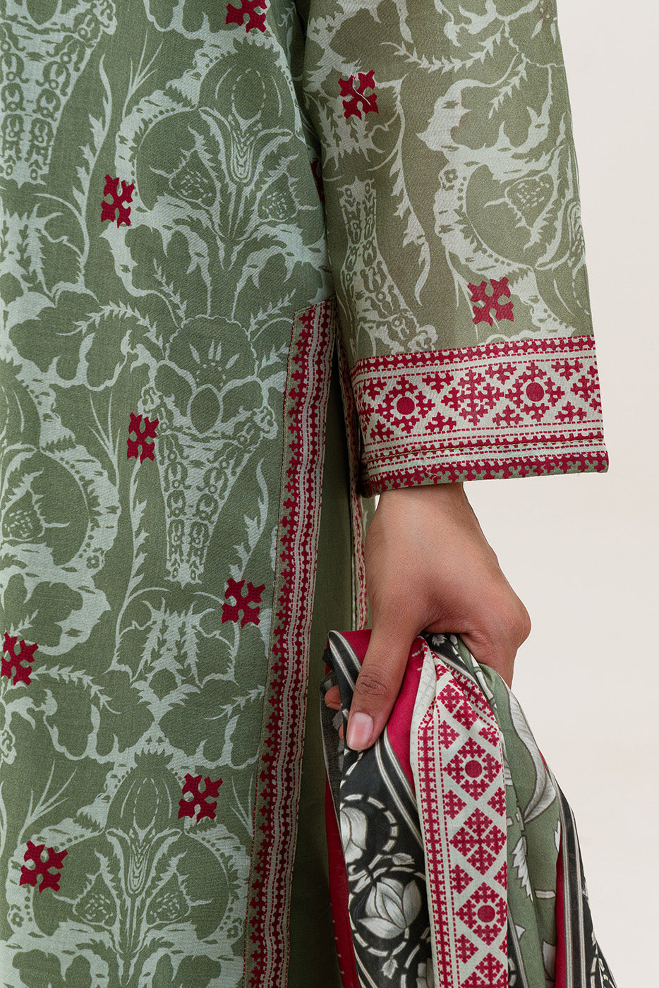 3 PIECE - PRINTED LAWN SUIT