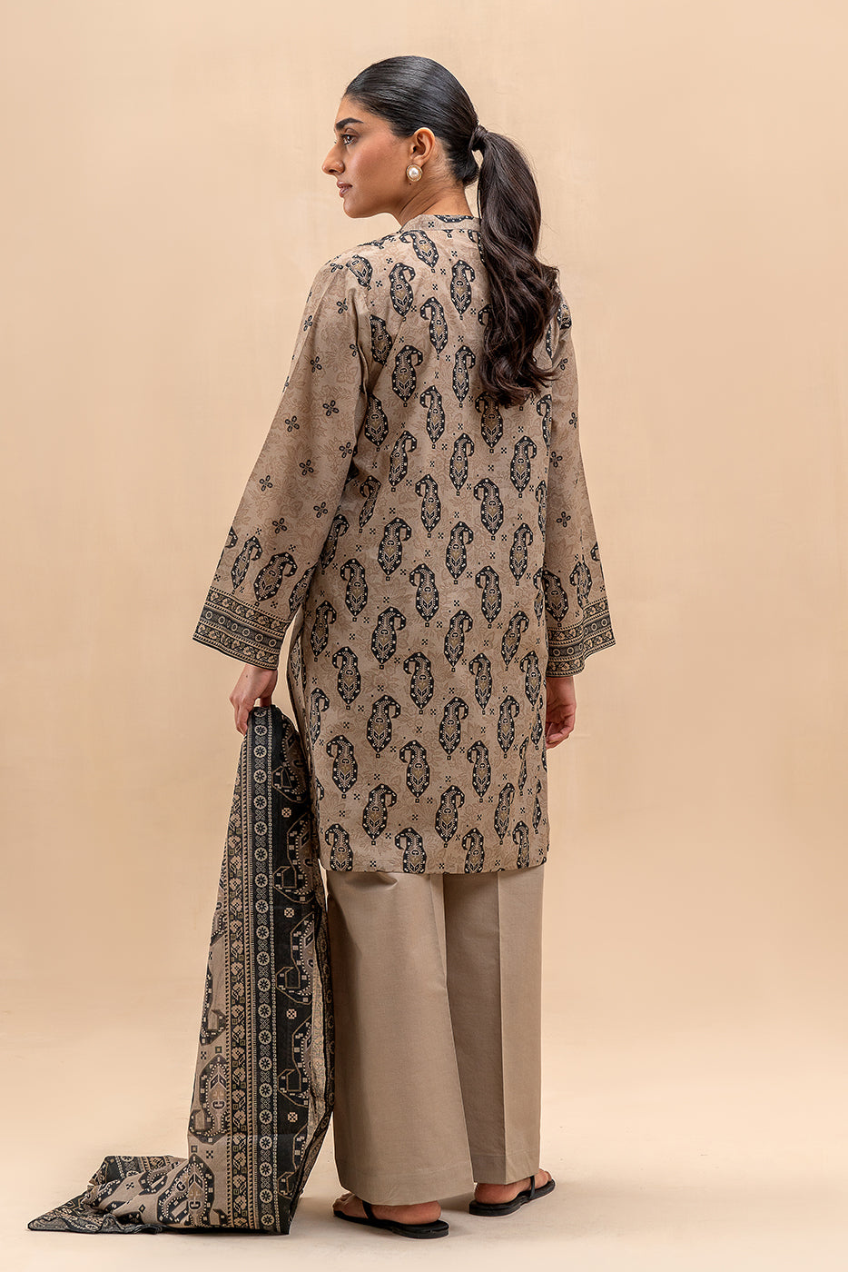 3 PIECE PRINTED LAWN SUIT